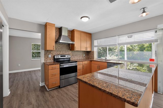 2140 N BAY HILLS BOULEVARD, Safety Harbor, FL 34695