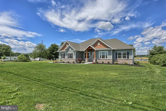 022 ROLLING MEADOW RD, Lebanon, PA 17046