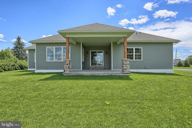 022 ROLLING MEADOW RD, Lebanon, PA 17046