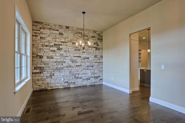 022 ROLLING MEADOW RD, Lebanon, PA 17046