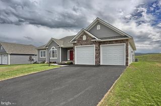 022 ROLLING MEADOW RD, Lebanon, PA 17046