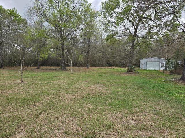 340 County Road 411, Dayton, TX 77535