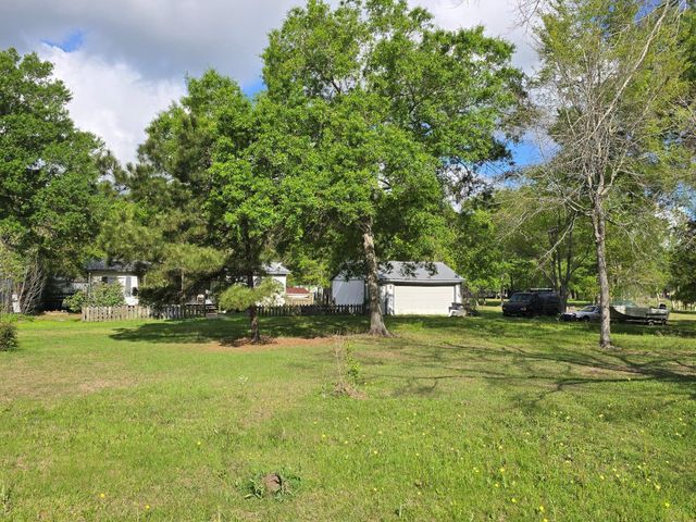 340 County Road 411, Dayton, TX 77535