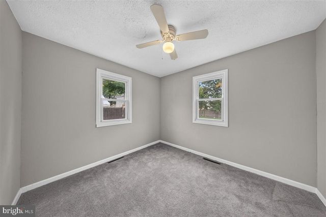 127 HUNN RD, New Castle, DE 19720