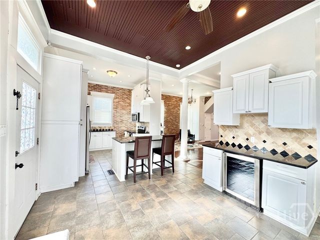 835 E Duffy Street, Savannah, GA 31401