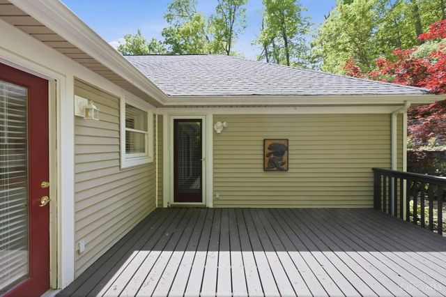2739 Queenswood Drive, Cincinnati, OH 45211