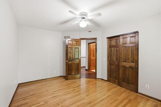 2739 Queenswood Drive, Cincinnati, OH 45211