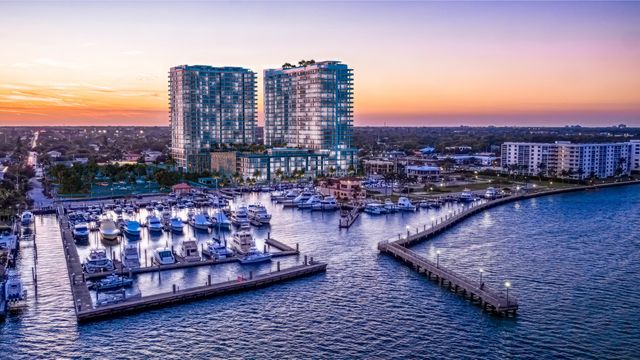 220 Lake Shore Drive 1419, Lake Park, FL 33403