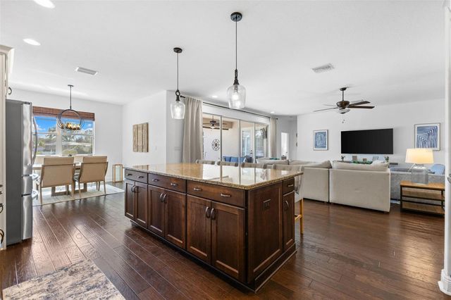 10274 BLOSSOM TRAIL, Seminole, FL 33772