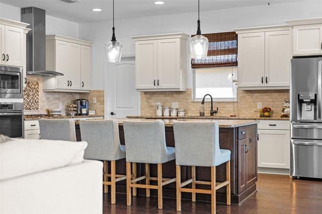 10274 BLOSSOM TRAIL, Seminole, FL 33772