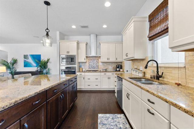 10274 BLOSSOM TRAIL, Seminole, FL 33772