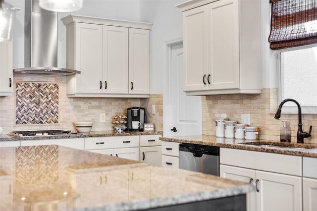 10274 BLOSSOM TRAIL, Seminole, FL 33772