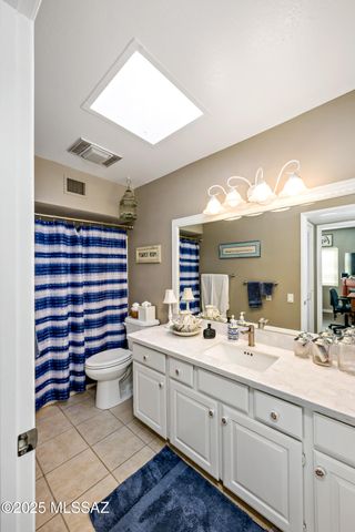 1939 S San Vincent Drive, Green Valley, AZ 85614