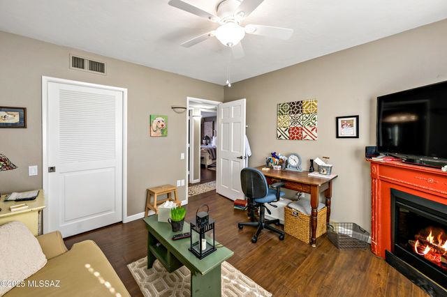 1939 S San Vincent Drive, Green Valley, AZ 85614