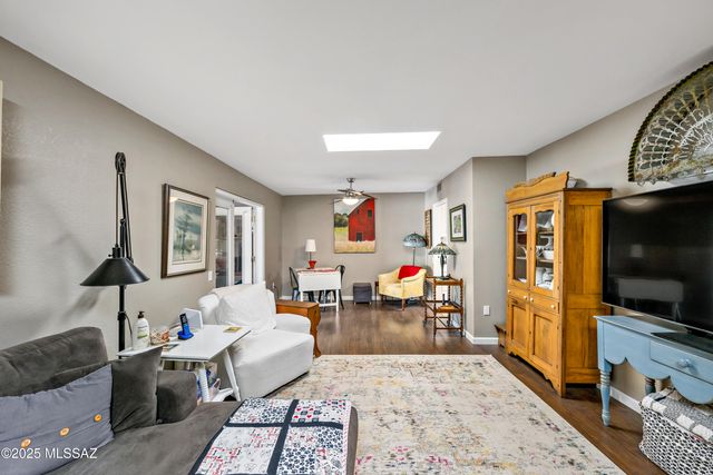 1939 S San Vincent Drive, Green Valley, AZ 85614