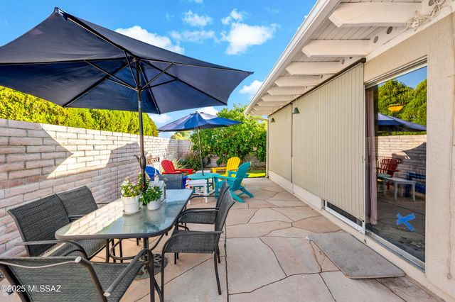 1939 S San Vincent Drive, Green Valley, AZ 85614