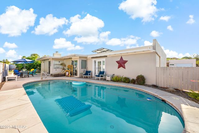 1939 S San Vincent Drive, Green Valley, AZ 85614