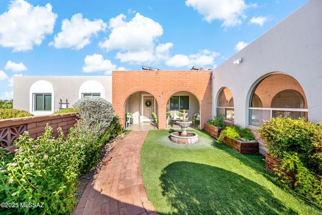 1939 S San Vincent Drive, Green Valley, AZ 85614