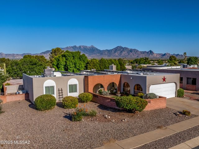 1939 S San Vincent Drive, Green Valley, AZ 85614