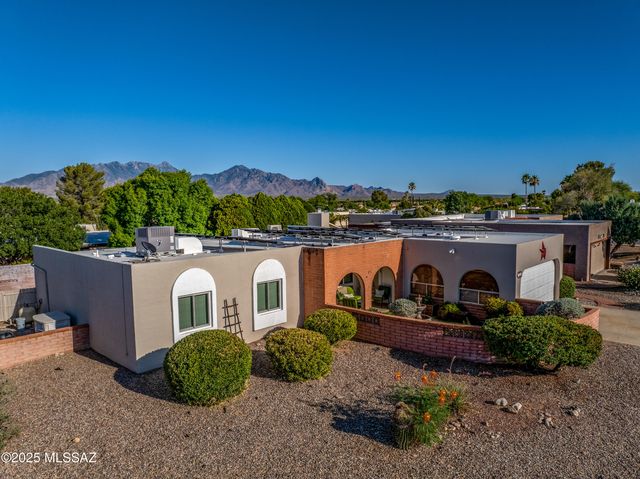 1939 S San Vincent Drive, Green Valley, AZ 85614