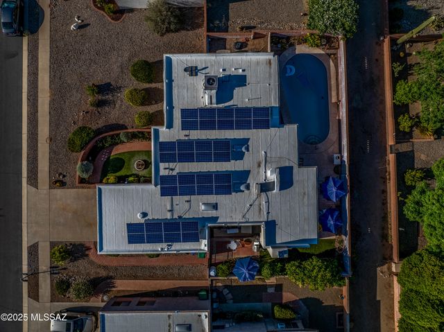 1939 S San Vincent Drive, Green Valley, AZ 85614