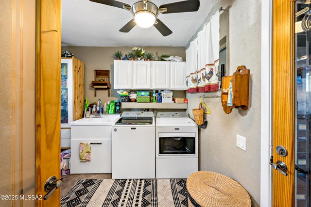 1939 S San Vincent Drive, Green Valley, AZ 85614