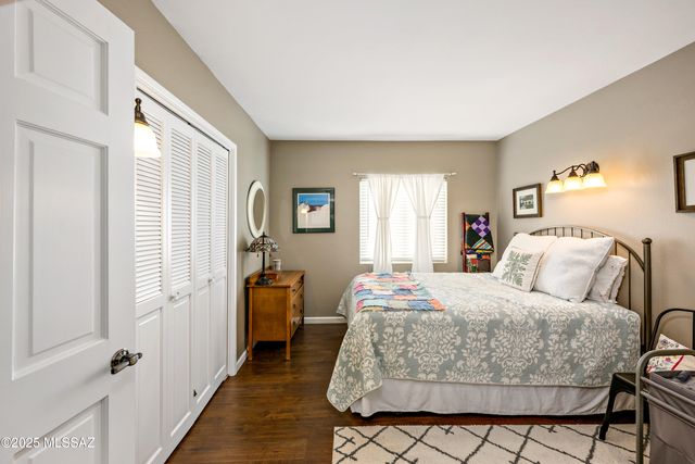 1939 S San Vincent Drive, Green Valley, AZ 85614