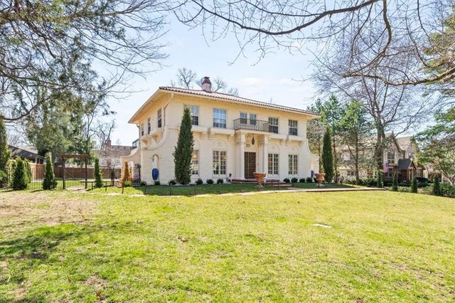 1205 W 60th Terrace, Kansas City, MO 64113