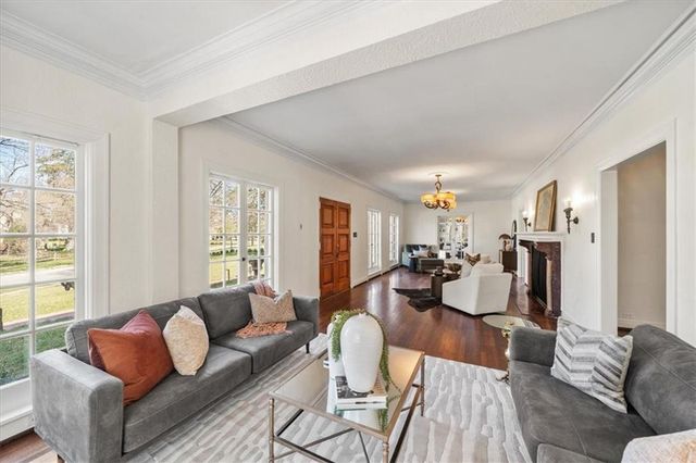 1205 W 60th Terrace, Kansas City, MO 64113