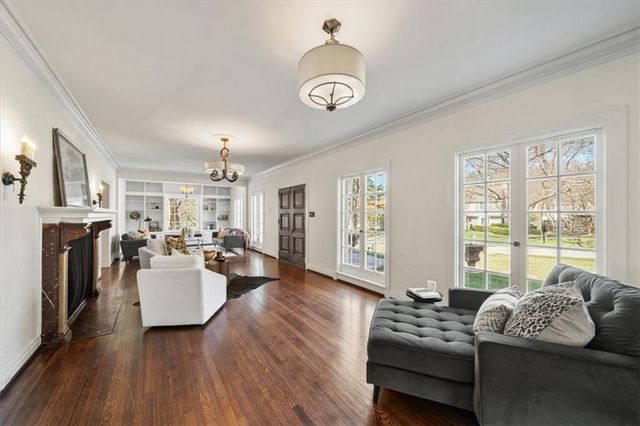 1205 W 60th Terrace, Kansas City, MO 64113