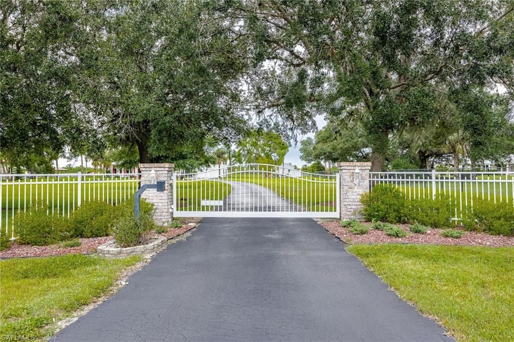 1323 Frontier CIR, LABELLE, FL 33935 — photo 4