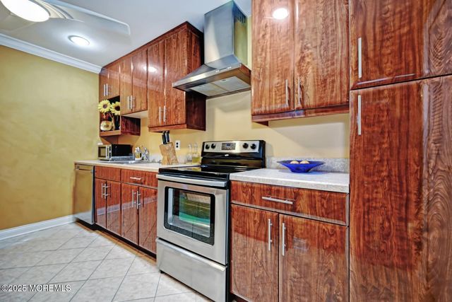 236 Medford Court G, Manalapan, NJ 07726