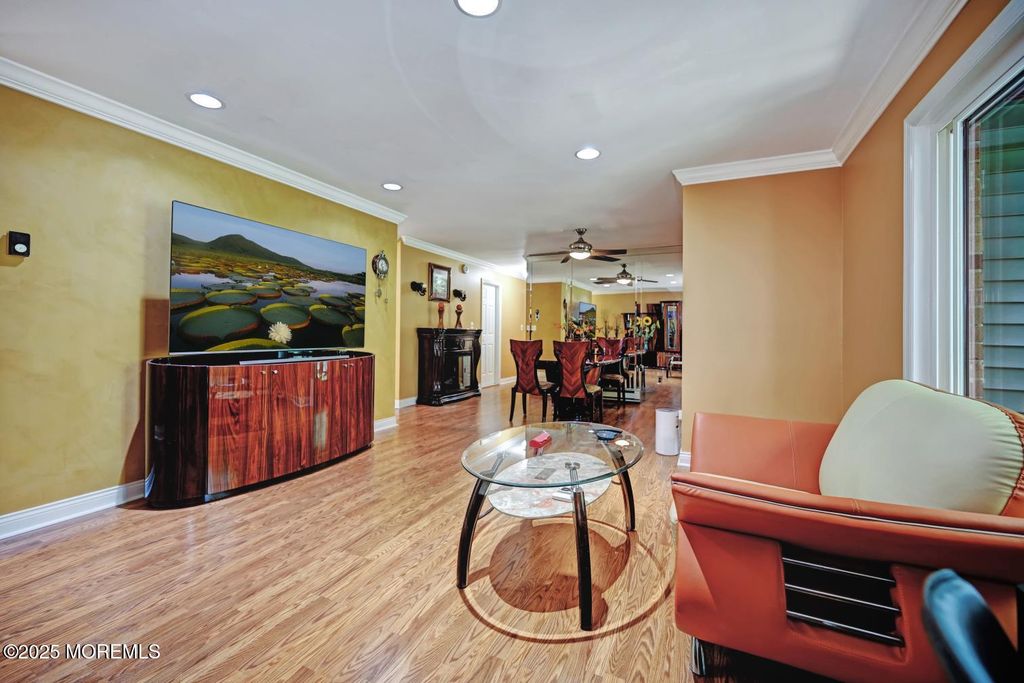 236 Medford Court G, Manalapan, NJ 07726