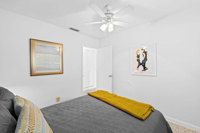 409 NW 27th Street, Wilton Manors, FL 33311