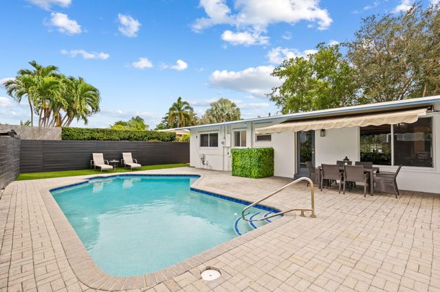 409 NW 27th Street, Wilton Manors, FL 33311