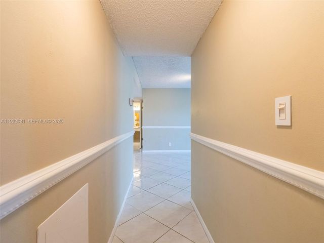 6600 Cypress Rd 406, Plantation, FL 33317