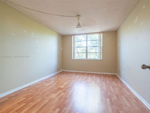 6600 Cypress Rd 406, Plantation, FL 33317