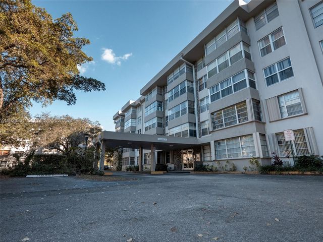 6600 Cypress Rd 406, Plantation, FL 33317