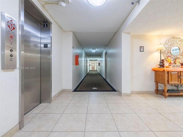 6600 Cypress Rd 406, Plantation, FL 33317