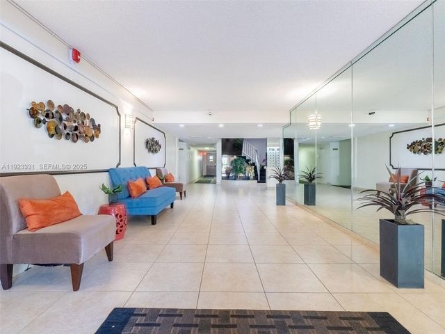 6600 Cypress Rd 406, Plantation, FL 33317