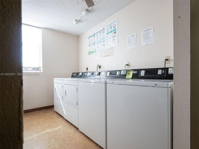 6600 Cypress Rd 406, Plantation, FL 33317