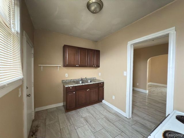 9628 Petoskey Avenue, Detroit, MI 48204