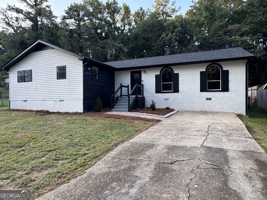96 Sedgefield Drive, Jonesboro, GA 30236 — photo 2