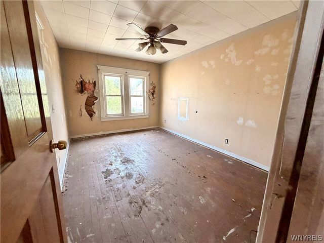 52 Stephenson Avenue, West Seneca, NY 14224