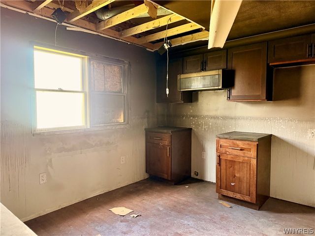 52 Stephenson Avenue, West Seneca, NY 14224