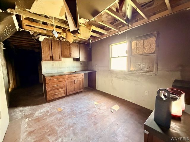 52 Stephenson Avenue, West Seneca, NY 14224