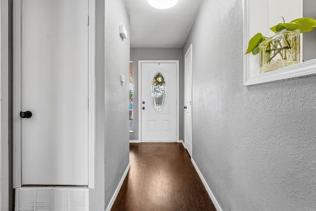 5736 2nd Place, Lubbock, TX 79416