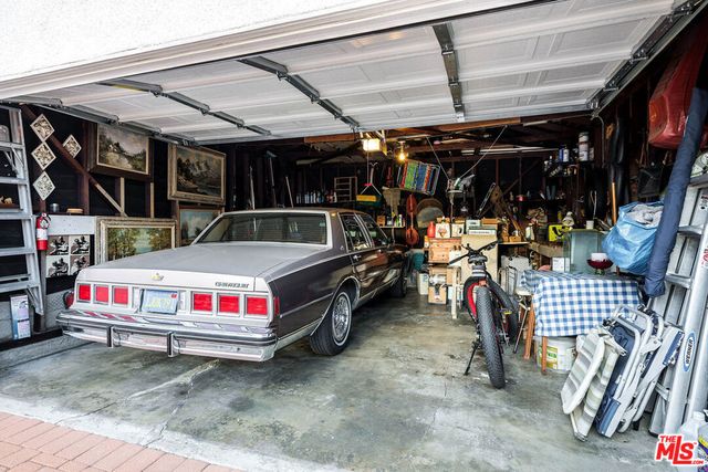 702 N Reese Place, Burbank, CA 91506