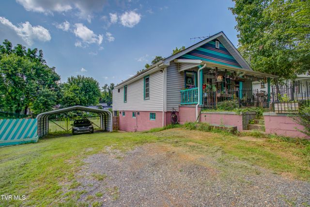 2111 East Watauga Avenue, Johnson City, TN 37601