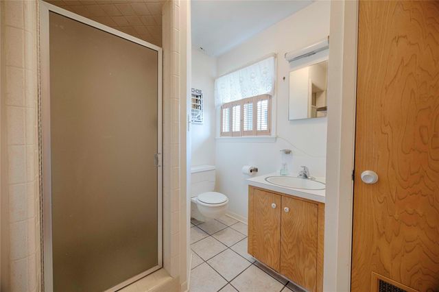 701 Herder Avenue, Schulenburg, TX 78956